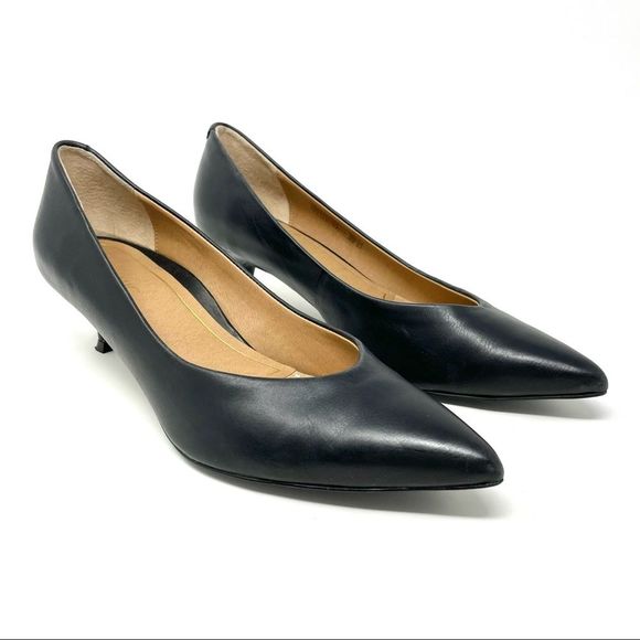Vionic Black Josie Kitten Heel Leather Pumps Size 9/41 - Picture 4 of 12